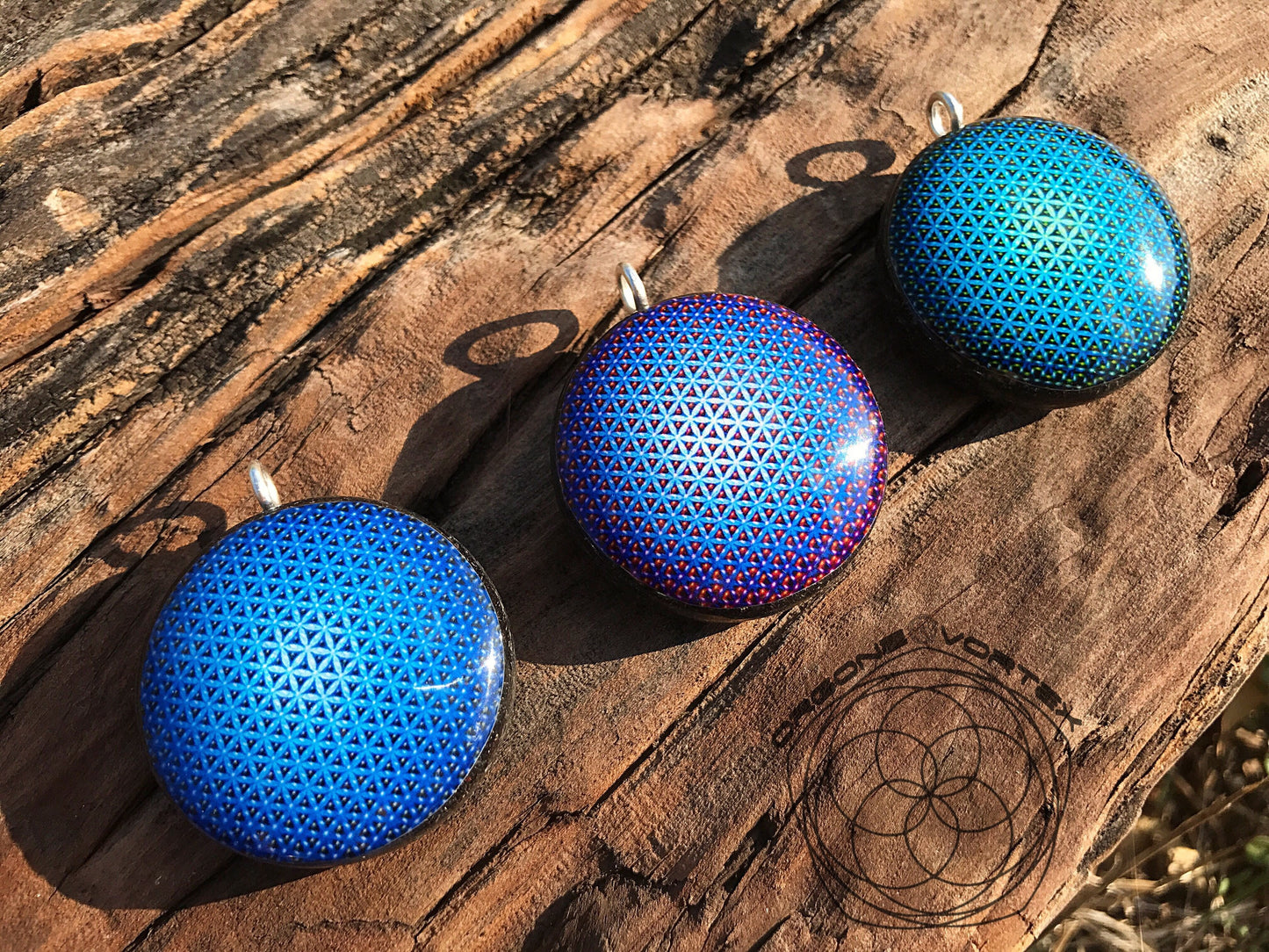 Flower of Life - Sacred Geometry - Orgone Tesla Pendant- EMF Blocker - Chakra Balancing - FREE Necklace - Hand Mad