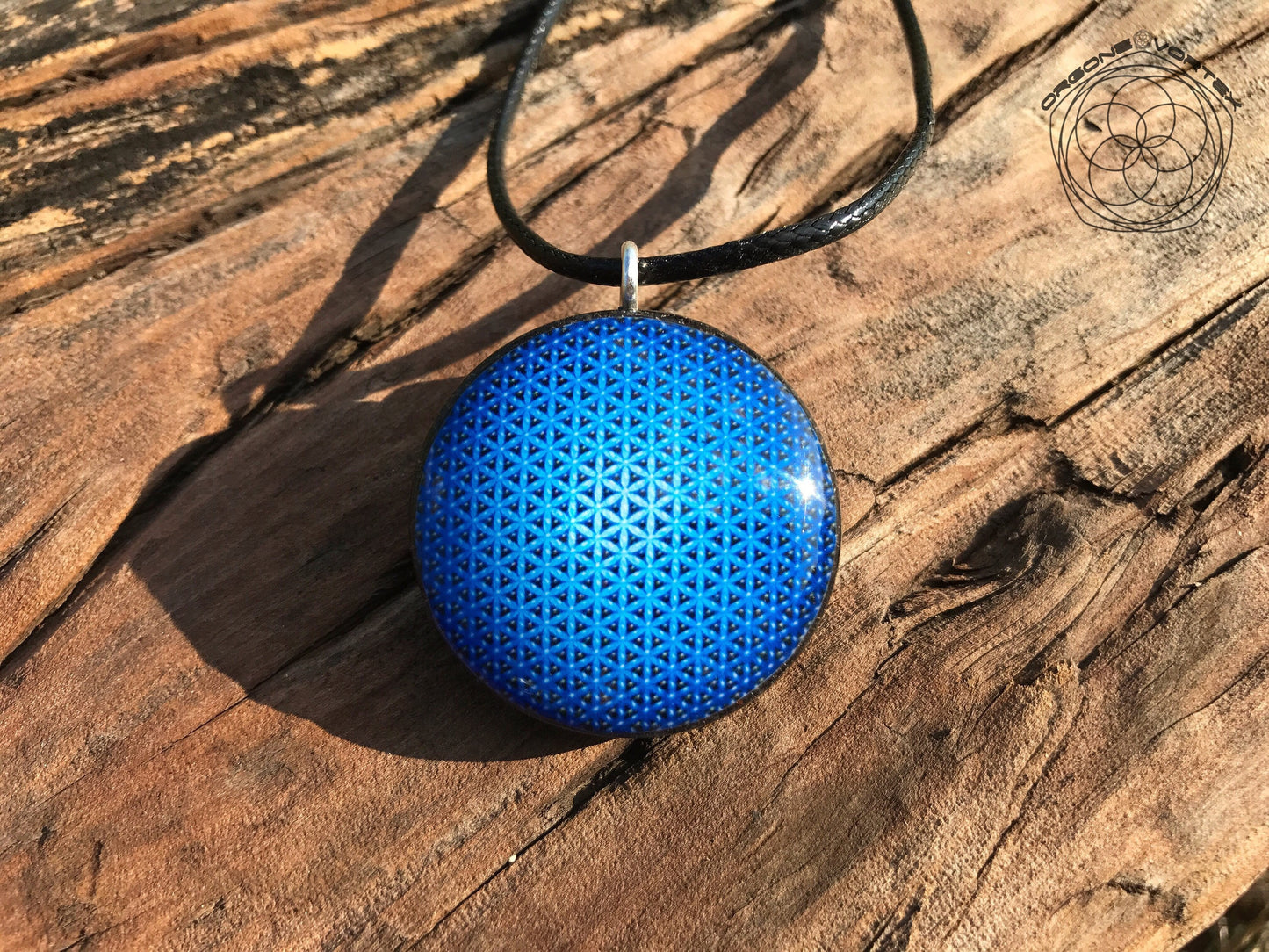 Flower of Life - Sacred Geometry - Orgone Tesla Pendant- EMF Blocker - Chakra Balancing - FREE Necklace - Hand Mad