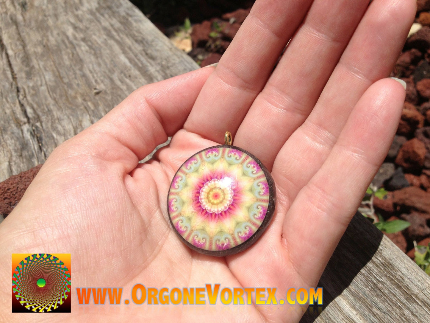 Orgone Flower Fractal Mandala Pendant feat. - EMF Blocker - Chakra Balancing - FREE Necklace - Hand Made